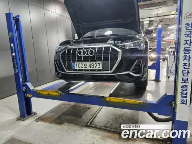 Audi Q3 35 TDI Premium 2023