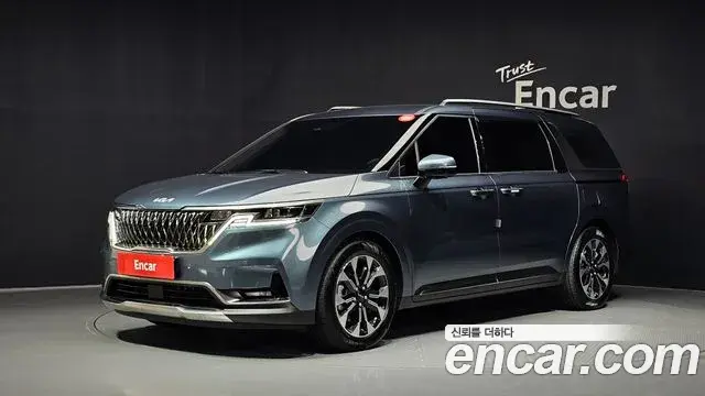 Kia Carnival Gasoline 7-Seater Signature 2022