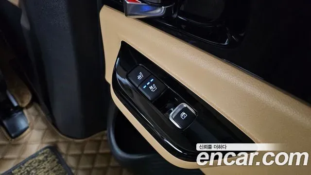 Kia Carnival Gasoline 7-Seater Signature 2022 — фото 30
