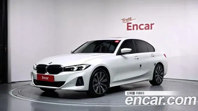 BMW 3-Series 320i 2025