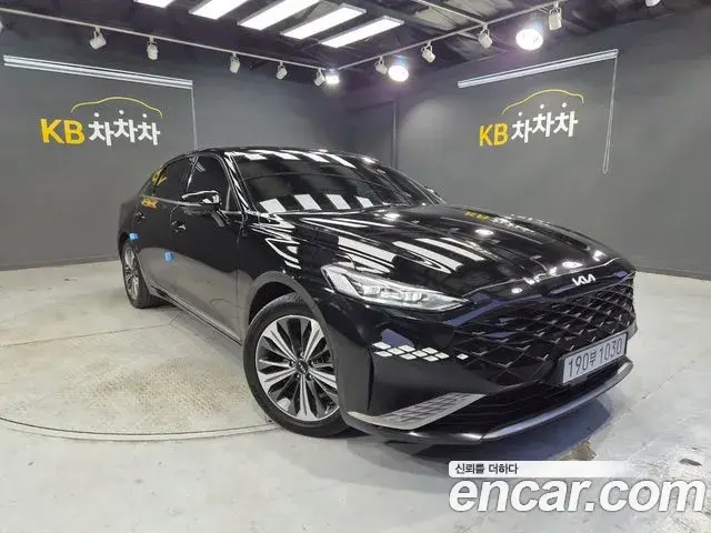 Kia K8 Noblesse 2022