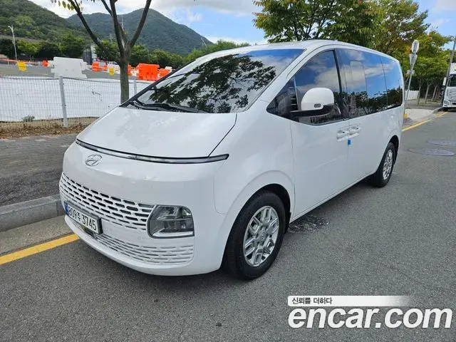 Hyundai Staria Cargo 5-Seater Modern 2023