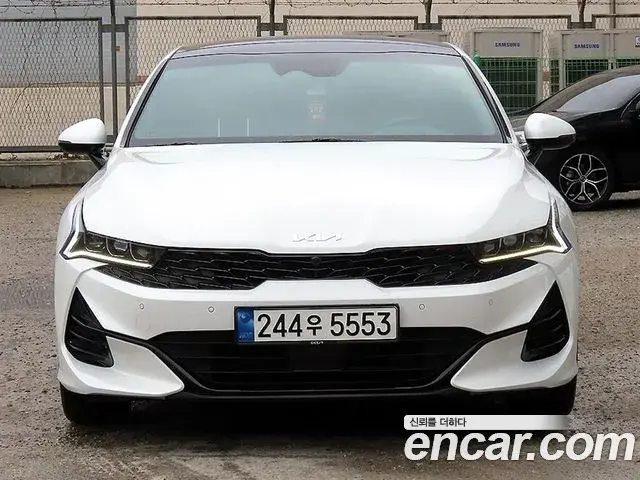 Kia K5 2.0 Signature 2023