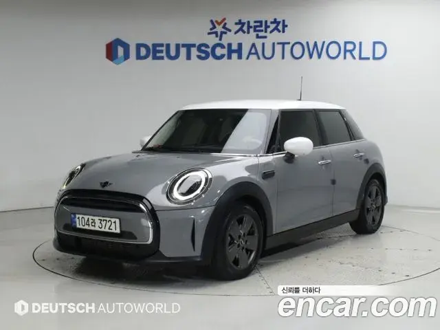 Mini Cooper 5Door Classic Third Generation 2022