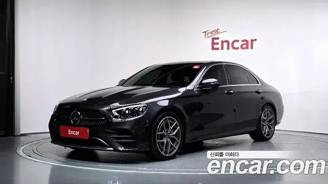 Mercedes-Benz E-Class E220d 4MATIC AMG Line 2022