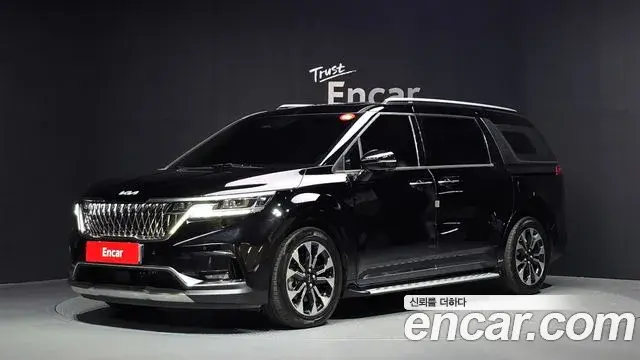 Kia Carnival Gasoline 7-Seater Signature 2022