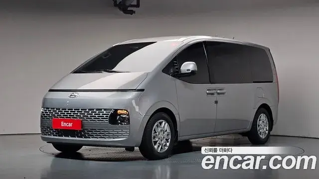 Hyundai Staria 4WD Tourer 11-Seater Modern 2023