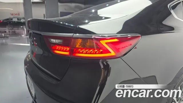 Kia K7 2.2 Diesel Noblesse 2019 — фото 23