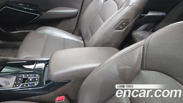 Kia K7 2.2 Diesel Noblesse 2019 — фото 27