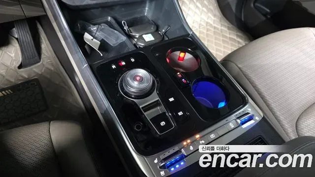 Kia Carnival HEV 7seater Gravity 2024 — фото 9