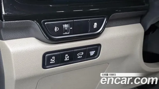 Kia Carnival HEV 7seater Gravity 2024 — фото 13
