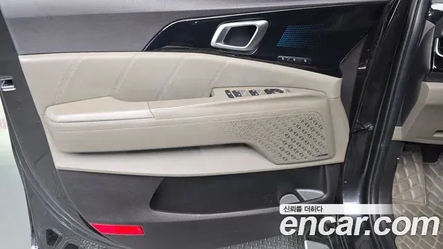 Kia Carnival HEV 7seater Gravity 2024 — фото 24