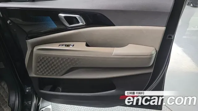 Kia Carnival HEV 7seater Gravity 2024 — фото 25