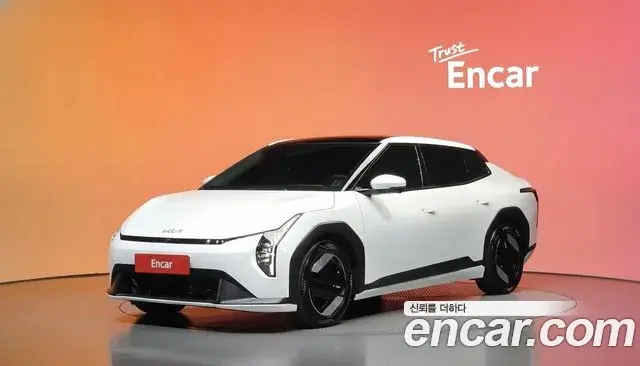 Kia EV4 Long Range 2WD Earth 2025