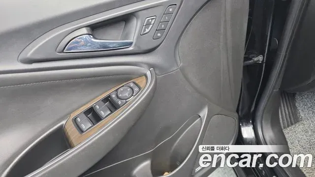 Chevrolet Malibu 2.0 Turbo Redline 2021 — фото 36