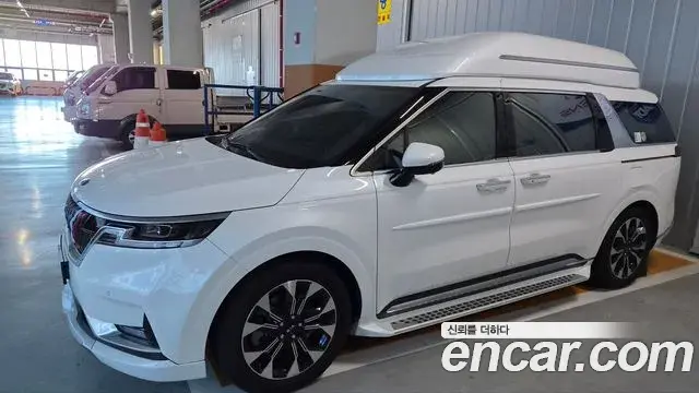 Kia Carnival Gasoline 7-Seater Signature 2021