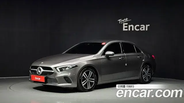 Mercedes-Benz A-Class A220 Sedan 2022