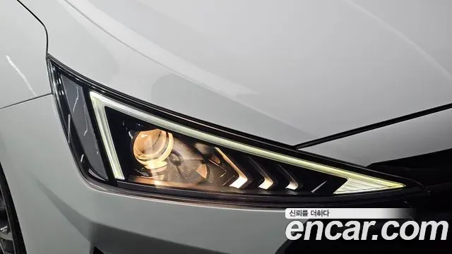 Hyundai AVANTE 1.6 Style 2019 — фото 22