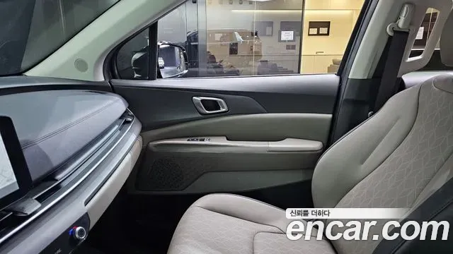 Kia Carnival Diesel 9-Seater Prestige 2024 — фото 25