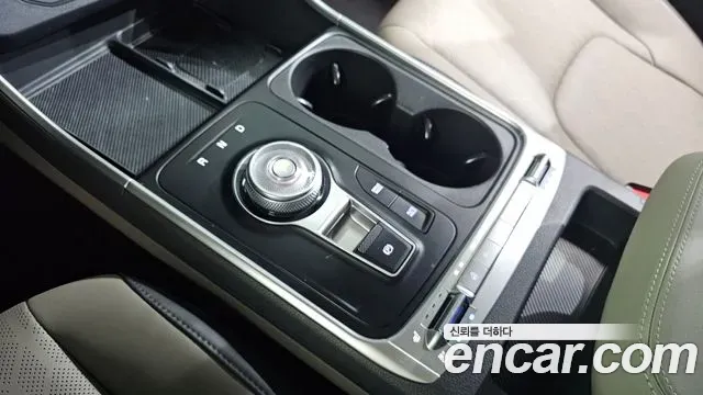 Kia Carnival Diesel 9-Seater Prestige 2024 — фото 9