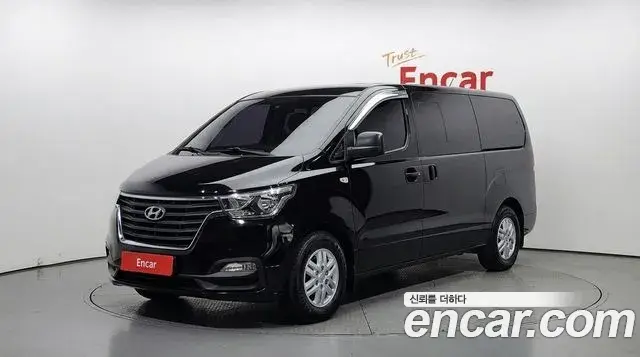 Hyundai Starex Van 3-Seater Smart 2019