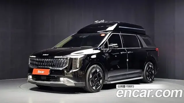 Kia Carnival Diesel 9-Seater Hi Limousine Signature 2024