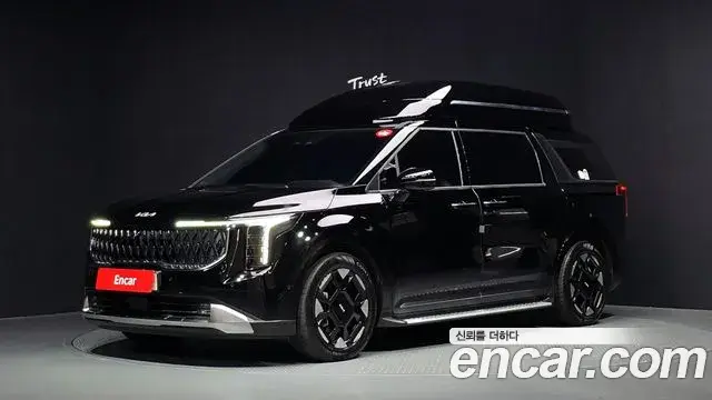 Kia Carnival Gasoline 9-Seater Hi Limousine Signature 2024