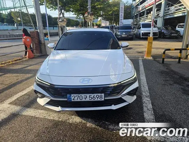 Hyundai AVANTE Smart 2025