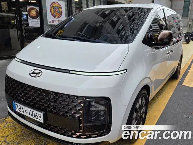 Hyundai Staria Tourer 9-Seater Modern 2021