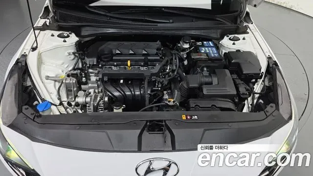 Hyundai AVANTE 1.6 Inspiration 2020 — фото 6