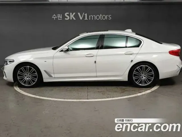 BMW 5-Series 530i M Sport Package Plus 2019 — фото 3