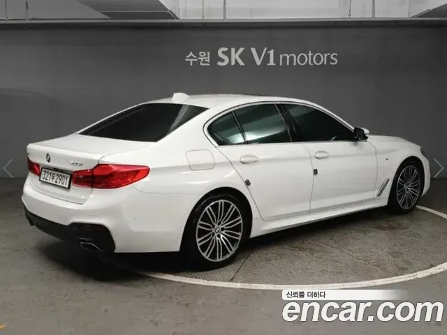 BMW 5-Series 530i M Sport Package Plus 2019 — фото 4