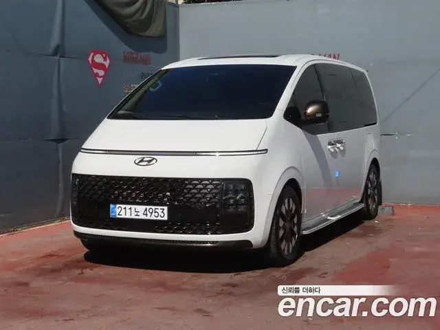 Hyundai Staria Lounge 9-Seater Inspiration 2021