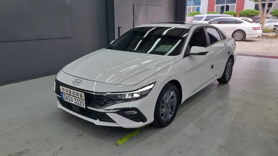 Hyundai AVANTE Modern 2025