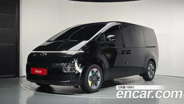 Hyundai Staria Tourer 9-Seater Modern 2021