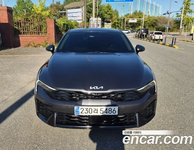 Kia K5 1.6 Turbo Signature 2024