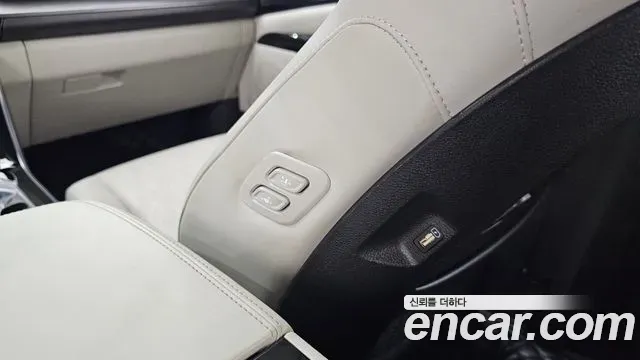 Kia Carnival Diesel 9-Seater Noblesse 2020 — фото 35