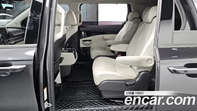 Kia Carnival Diesel 9-Seater Noblesse 2020 — фото 12