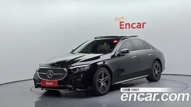 Mercedes-Benz E-Class E200 AMG Line 2025
