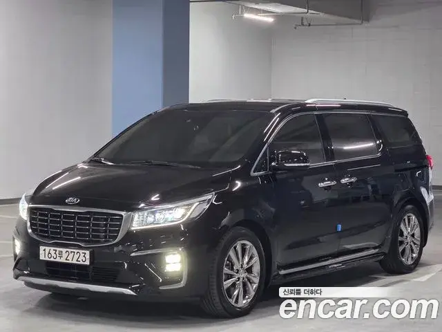 Kia Carnival 9-Seater Prstige 2019