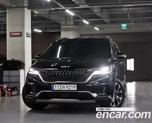 Kia Carnival Diesel 9-Seater Noblesse 2023