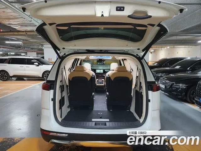 Kia Carnival Gasoline 9-seater Limousine(Special vehicle) 2022 — фото 18