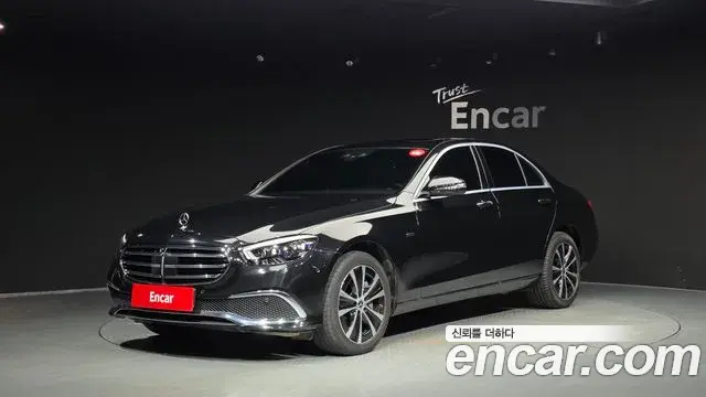 Mercedes-Benz E-Class E300e 4MATIC Exclusive 2021