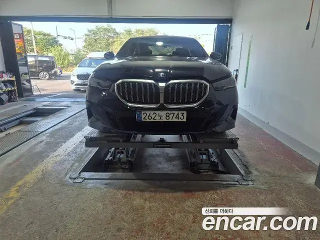 BMW 5-Series 523d M Sport 2025