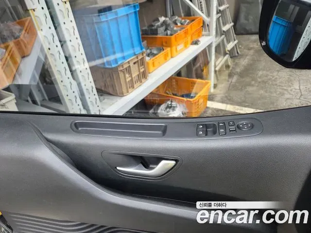 Hyundai Staria Cargo 3-Seater Modern 2023 — фото 4