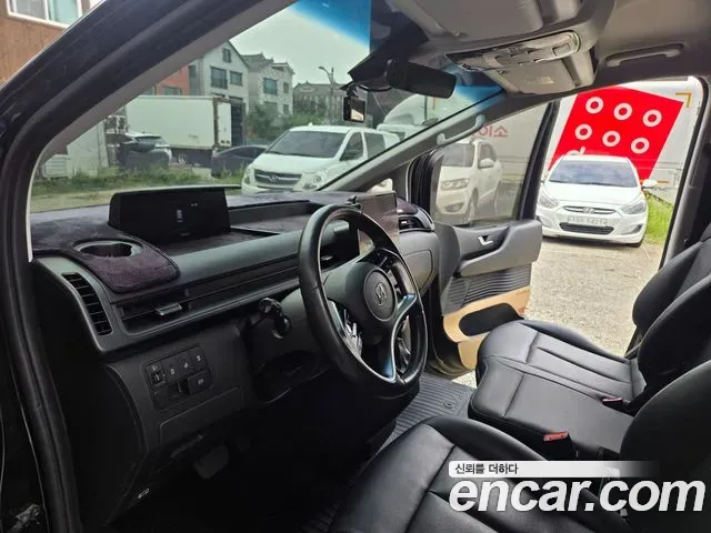 Hyundai Staria Cargo 3-Seater Modern 2023 — фото 11
