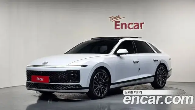 Hyundai Grandeur Calligraphy 2023