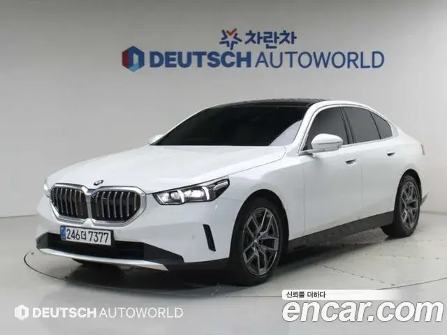 BMW 5-Series 520i 2024