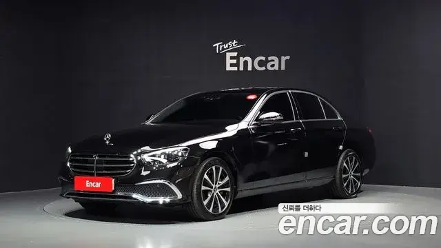 Mercedes-Benz E-Class E300e 4MATIC Exclusive 2022