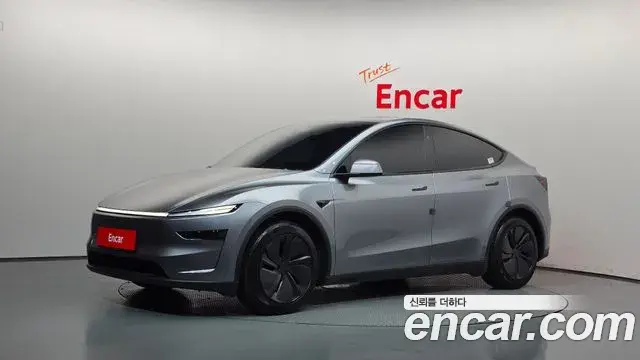 Tesla Model Y Long Range AWD 2025